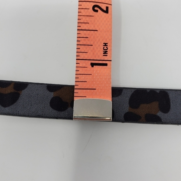 MNG MANGO SKINNY GREY ANIMAL CHEETAH PRINT BELT SILVER ROUND BUCKLE WOMEN MEDIUM - Picture 8 of 13